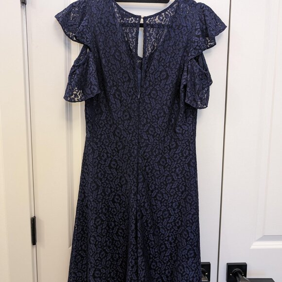 NWT, RW & CO. Blue Laced Dress, cold shoulder, size 6 - Picture 5 of 6